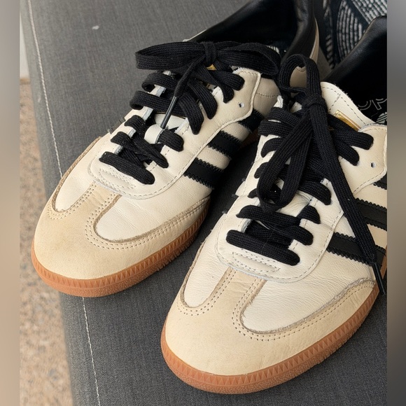 Adidas Samba Cream and Black Sneakers - Picture 12 of 16